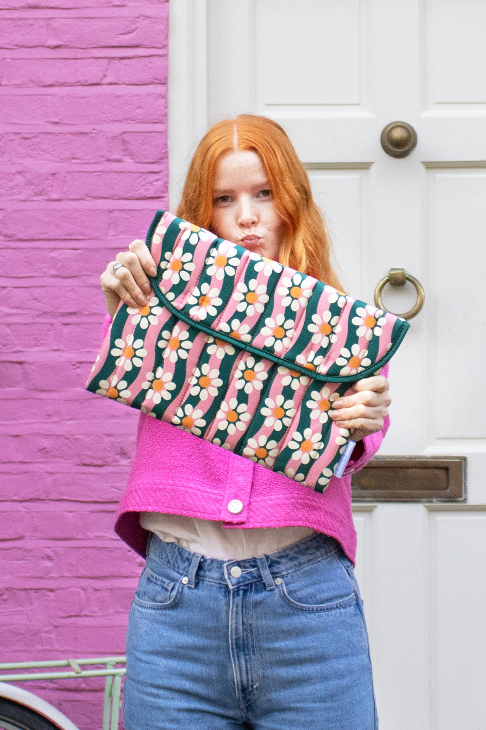Wavy Daisy | 13 Inch Laptop Sleeve