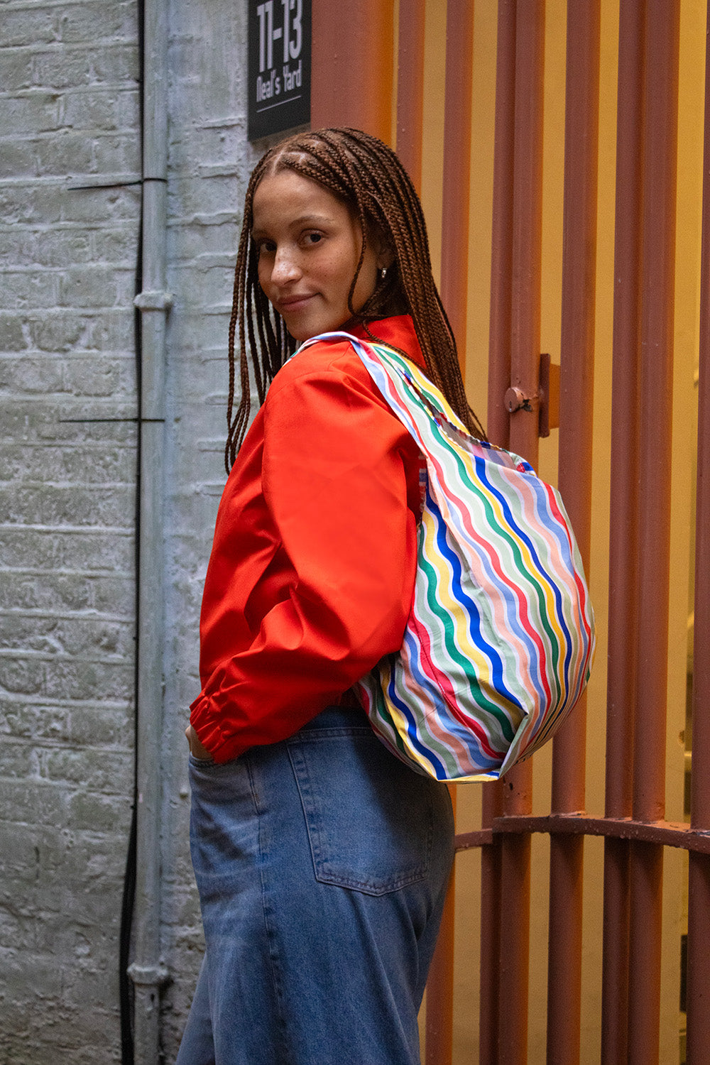 Rainbow Waves | Medium