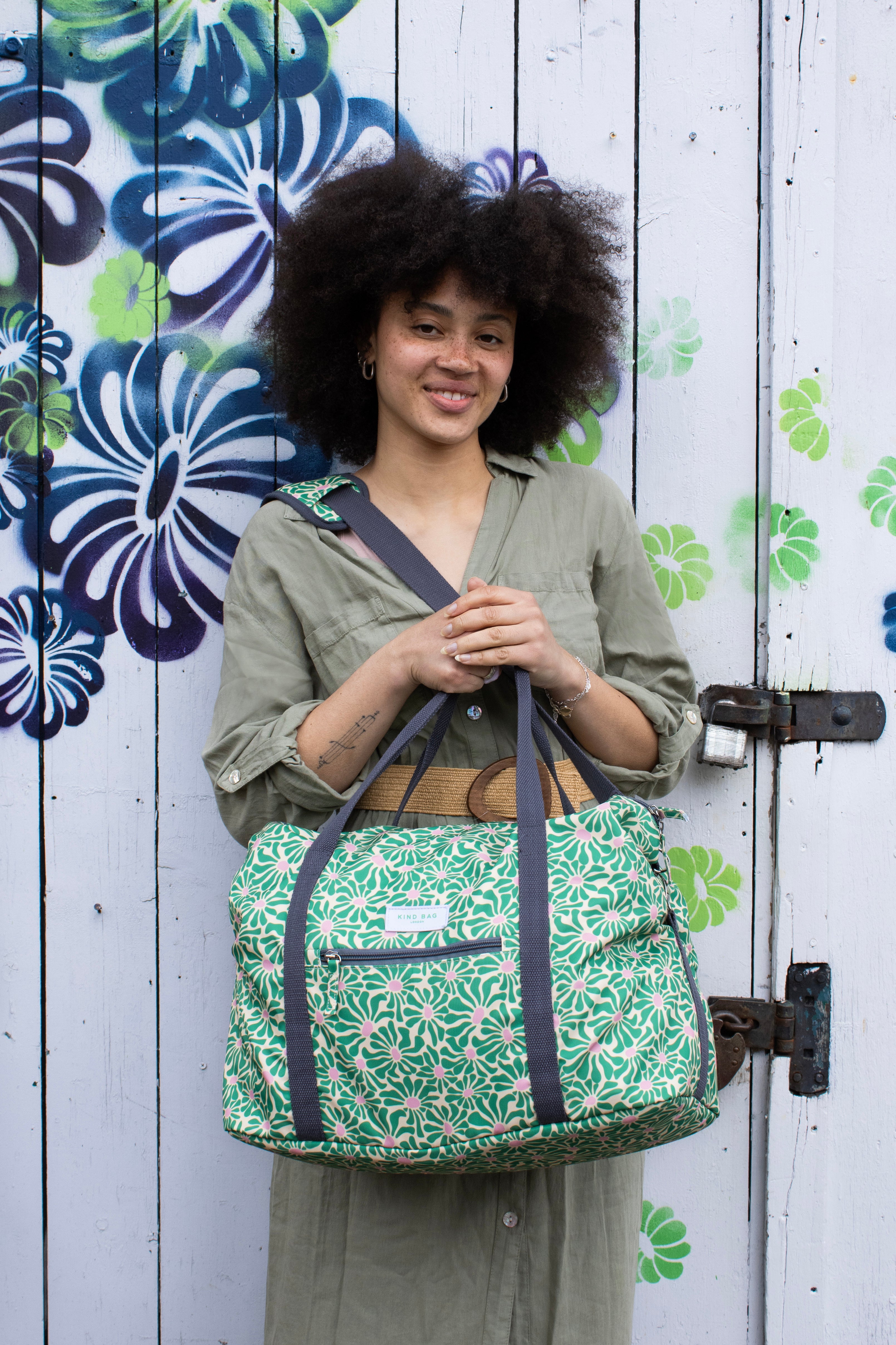 Weekender Carry-On Bag | Abstract Flowers – Kind Bag