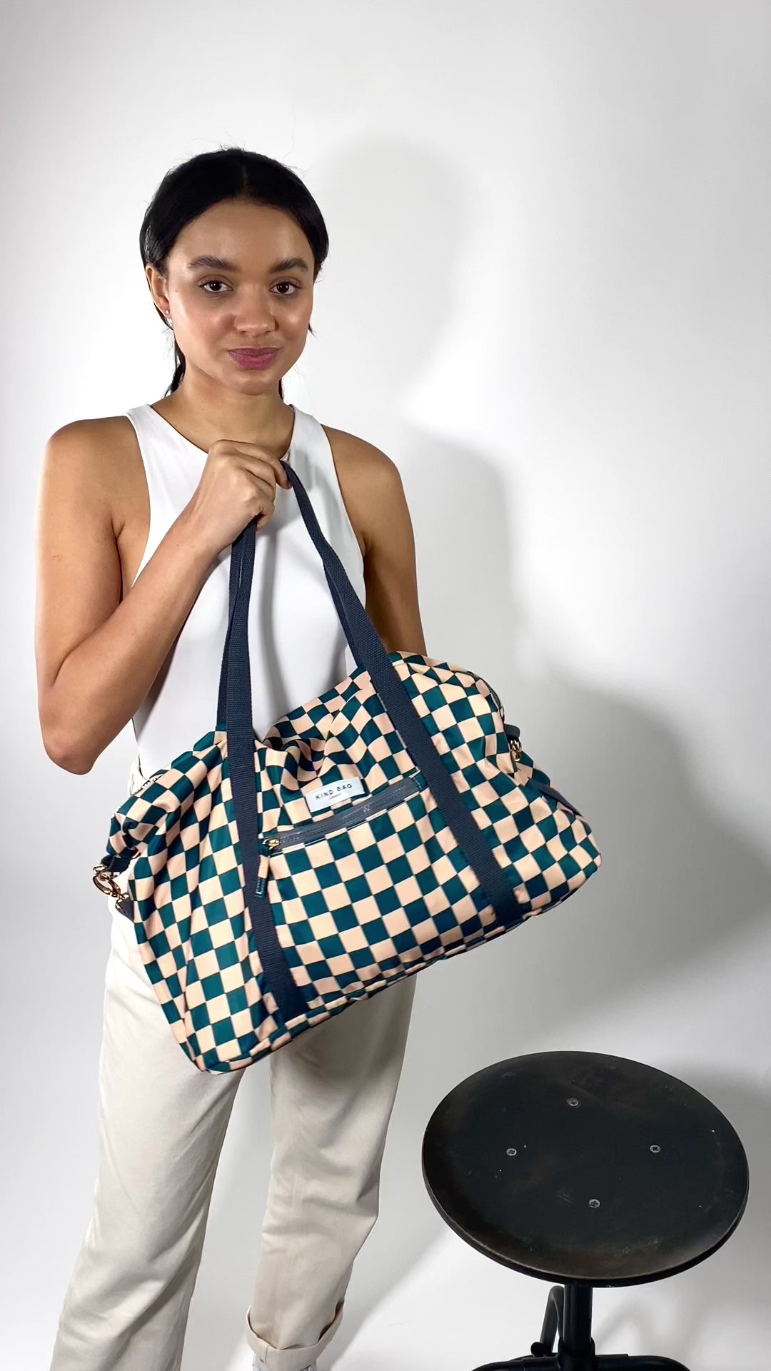 Load video: Weekender Bag | Abstract Caramel
