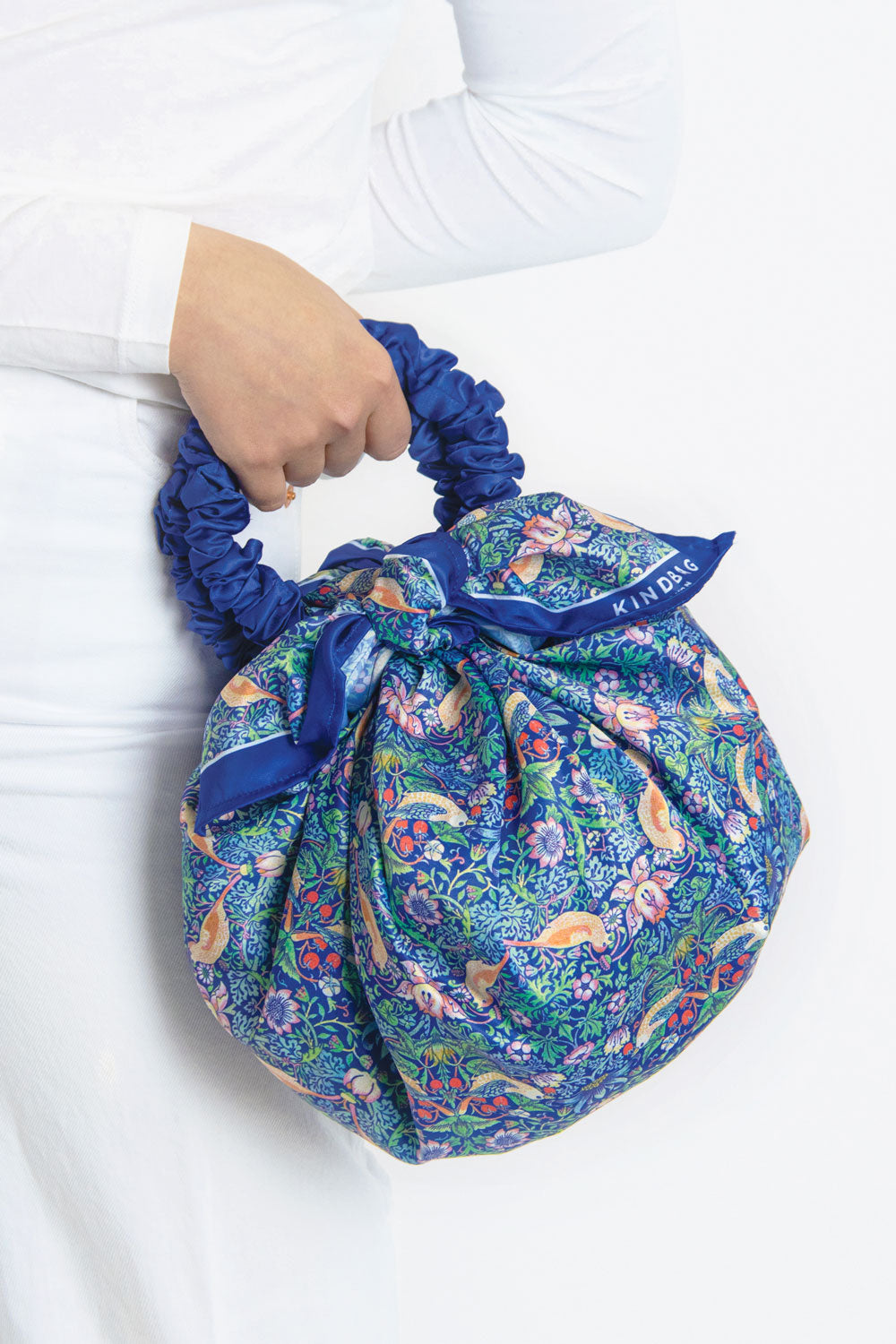 William Morris | Strawberry Thief | Large Scarf Bag – Kind Bag